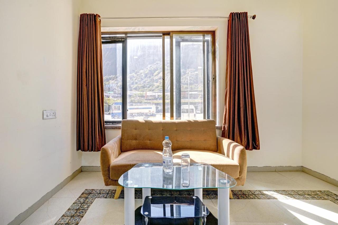 Townhouse Oak Hotel Rama Nashik Exteriör bild